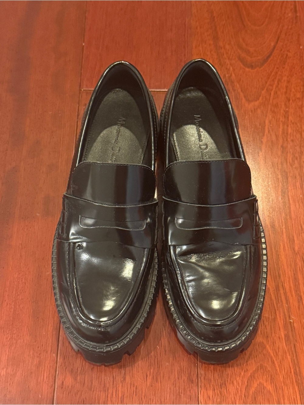 Massimo Dutti Leather loafers with track sole